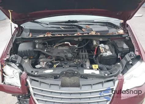 2008 Chrysler Town & Country Touring из США, поврежденный, VIN 2A8HR54P08R844059